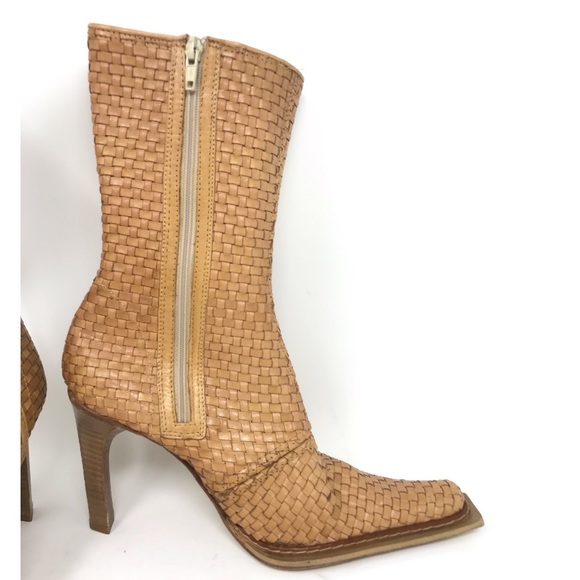 D & V Leather Tan High Heel Boots Sz 7.5 SOLD🎉 - Picture 3 of 8